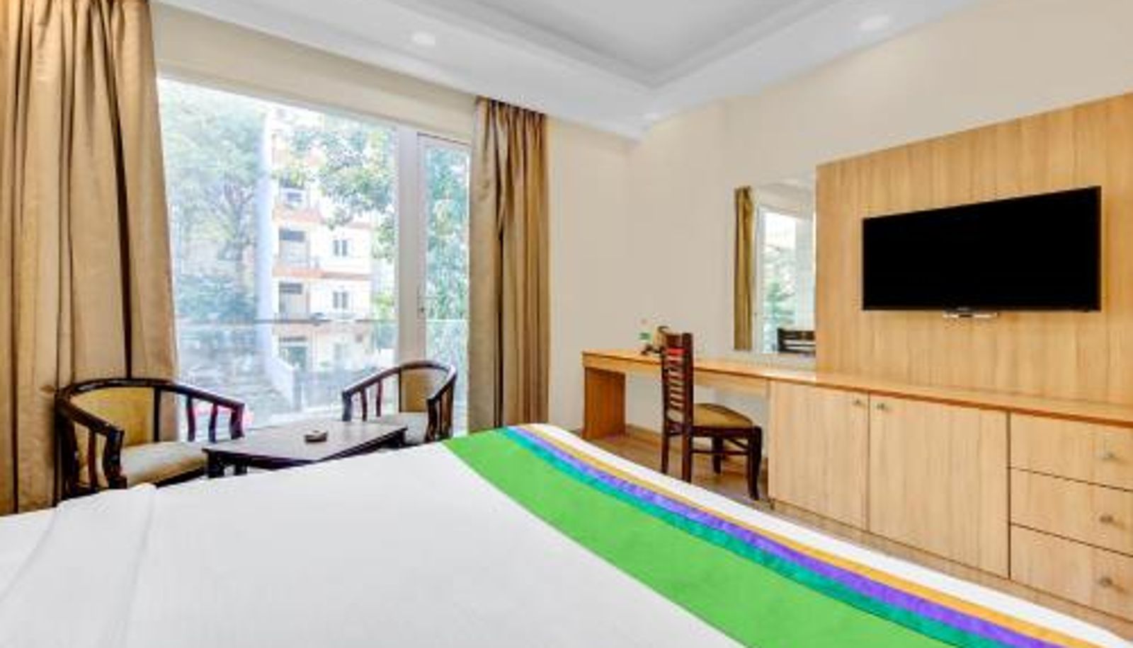 Room - Treebo Sai Village Gold Souk - Sec 43