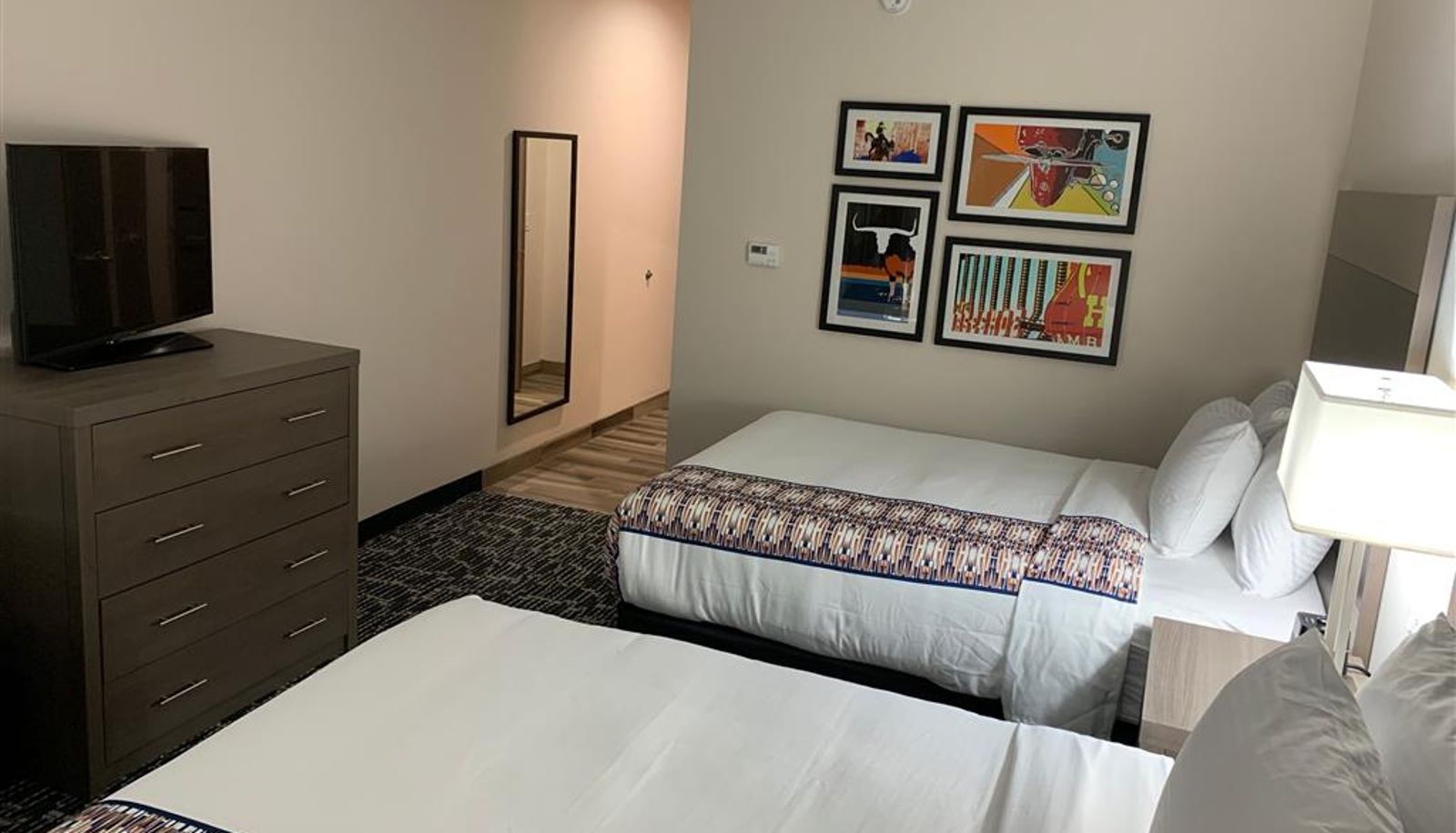 Habitación - La Quinta Inn & Suites by Wyndham-Red Oak TX IH-35E