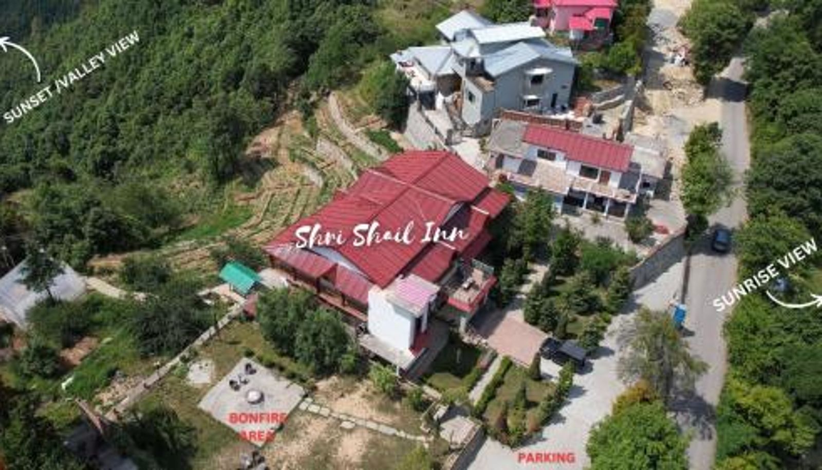 Zewnętrzna część hotelu - Shri Shail Inn Mukteshwar