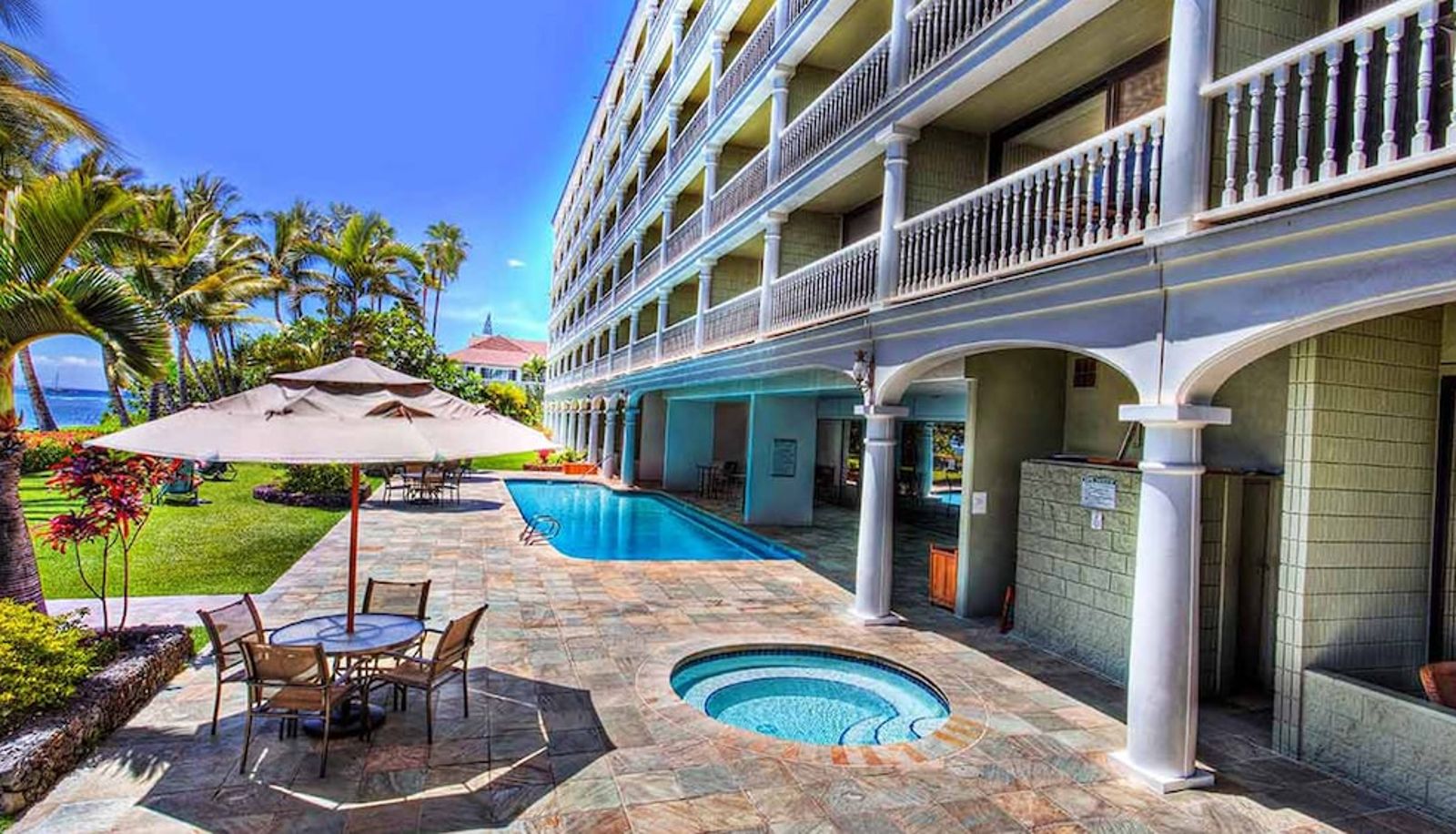 Pool - Lahaina Shores