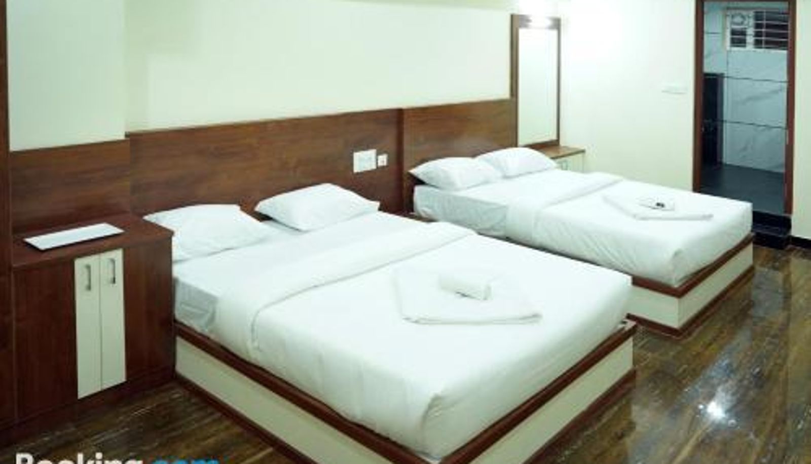 Camera standard - HOTEL NIVETHA INN