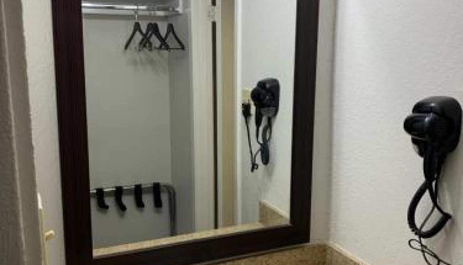 Badezimmer - The Hotel Orange