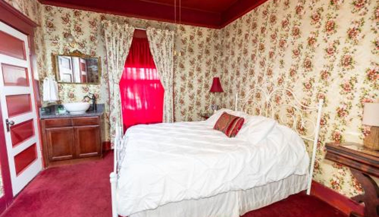 Info - and Music Venue  Saloon Bisbee Grand Hotel