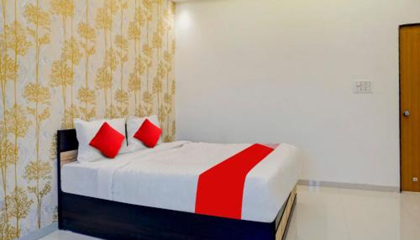 Zimmer - FabHotel Golden Heights