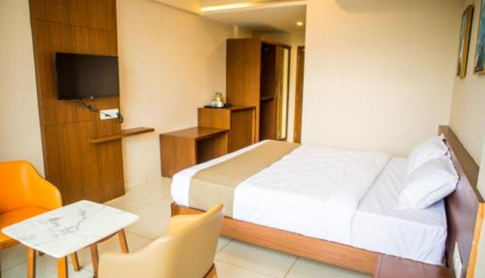 Zimmer - Samasth Palatial Hotel