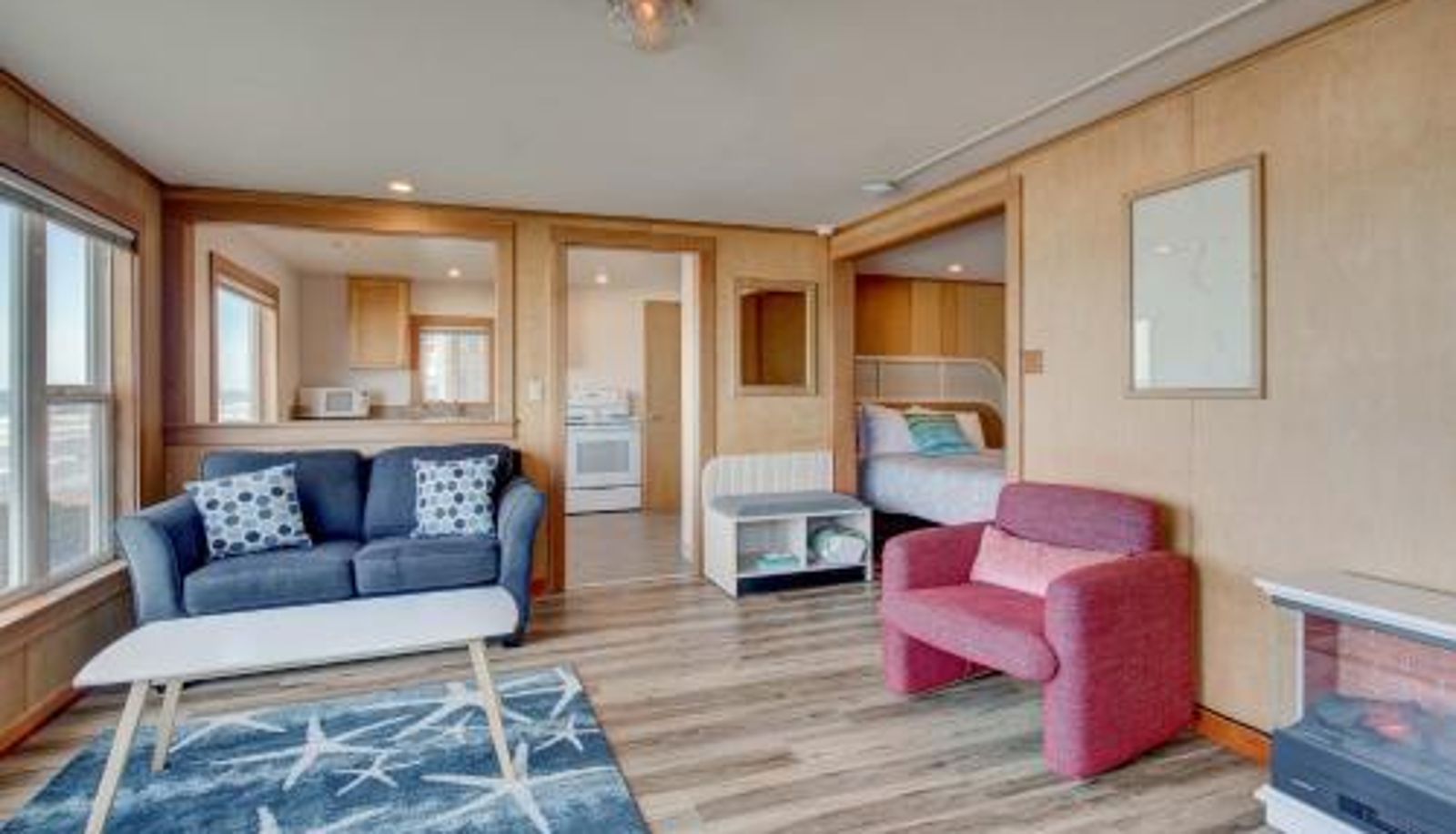 Info - Ester Lee Oceanview Inn