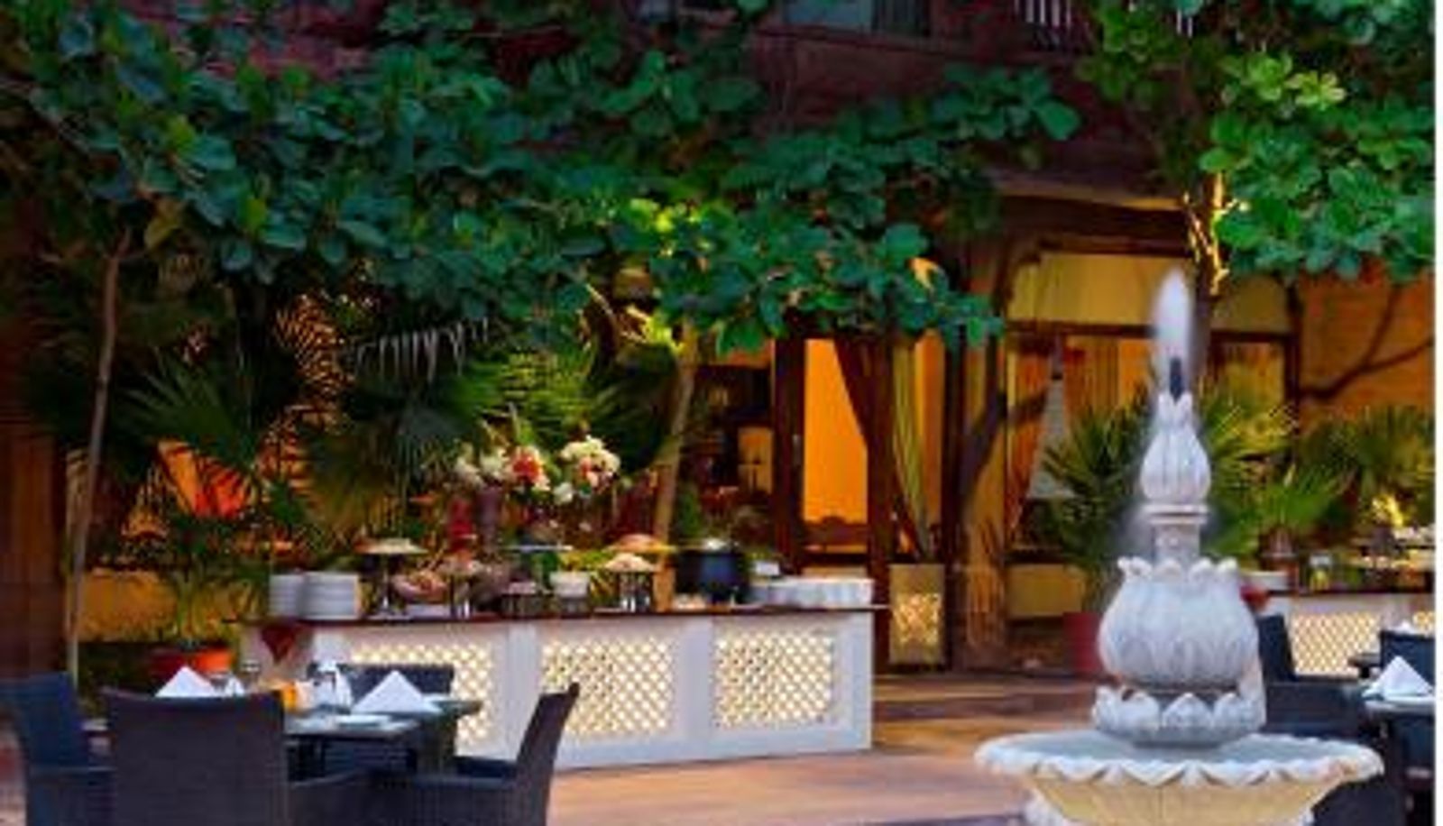 Breakfast room within the restaurant - Ranbanka Palace
