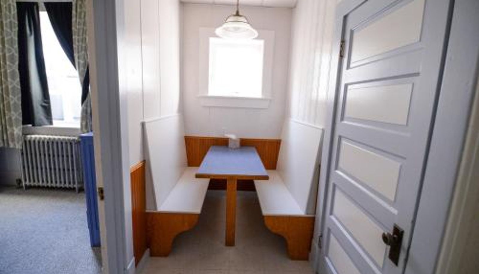 Standard room - Brown & Hawkins Historical Apartments
