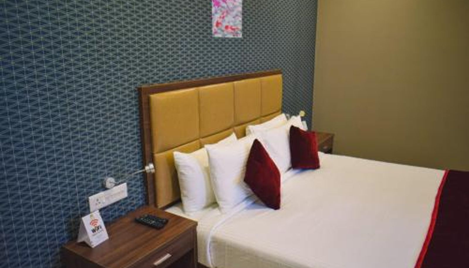 Info - Hotel Pearl Palace