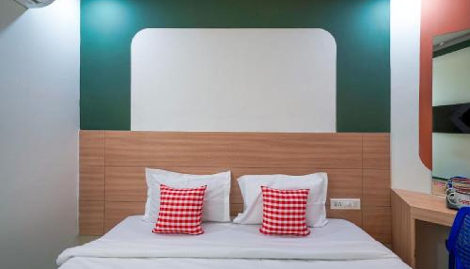 Info - Open Hotel by Olive - The Botanica