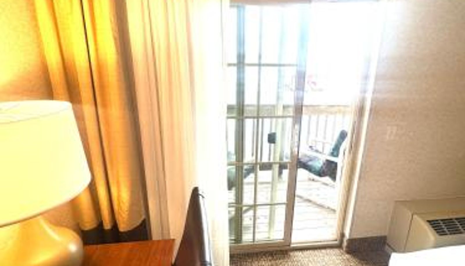 Standard room - Comfort Inn & Suites Madison North