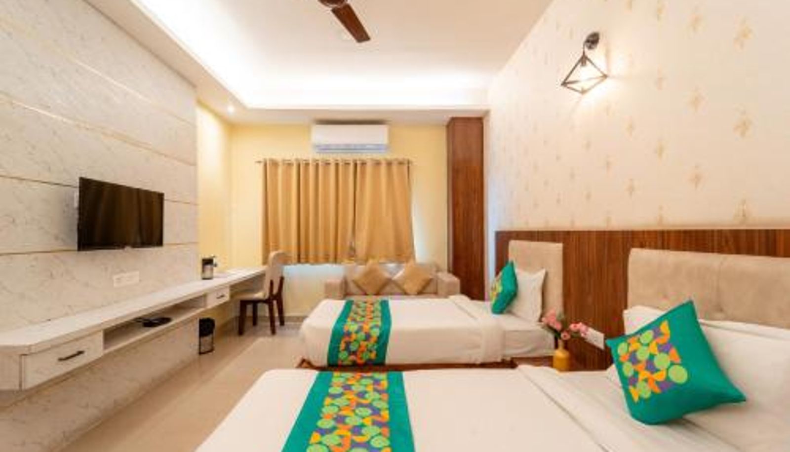 Zimmer - Treebo Premium Zorba - Hoshangabad Road