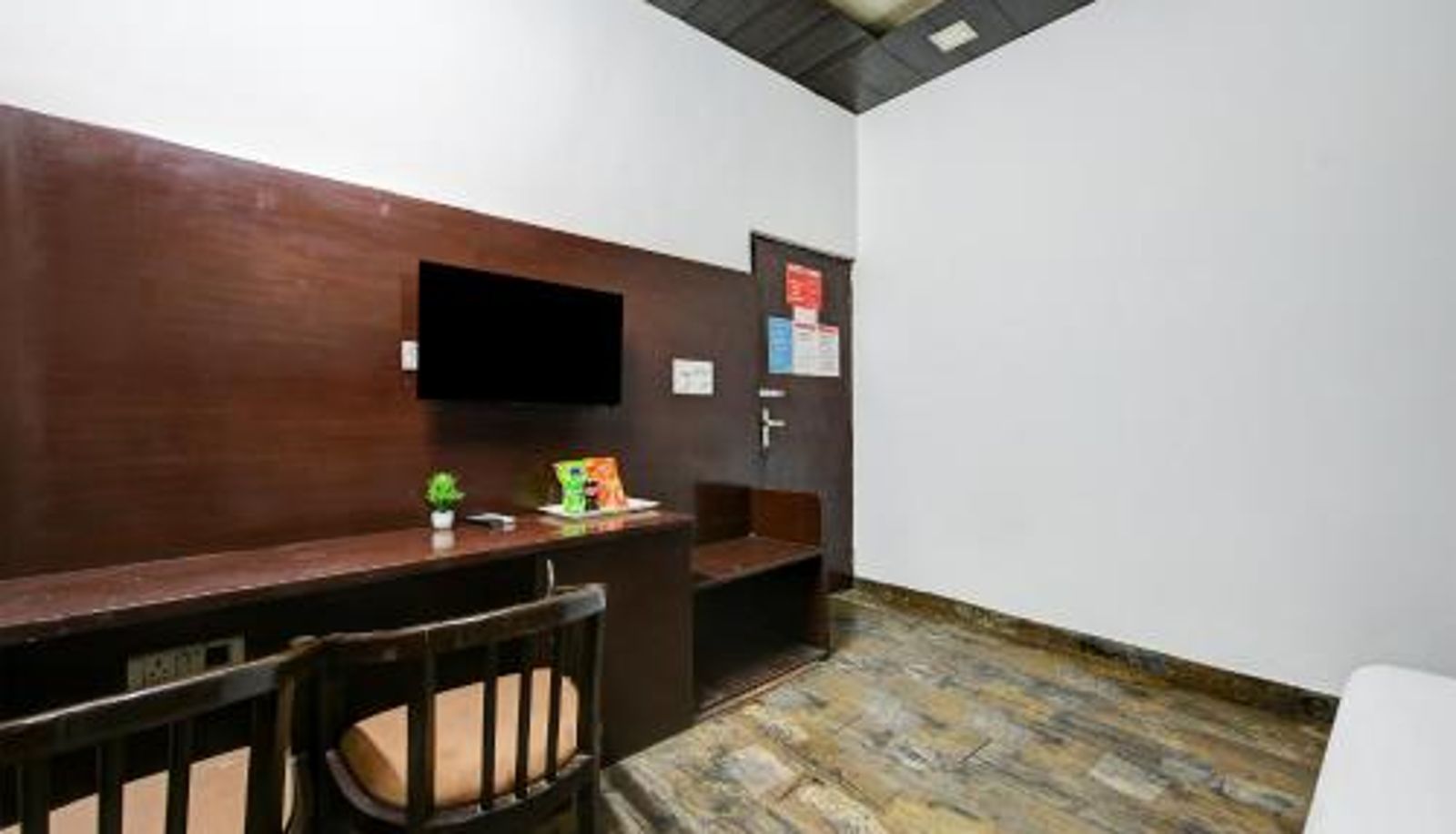 Información - Hotel Cladis by Quadis - Sector 15 Noida