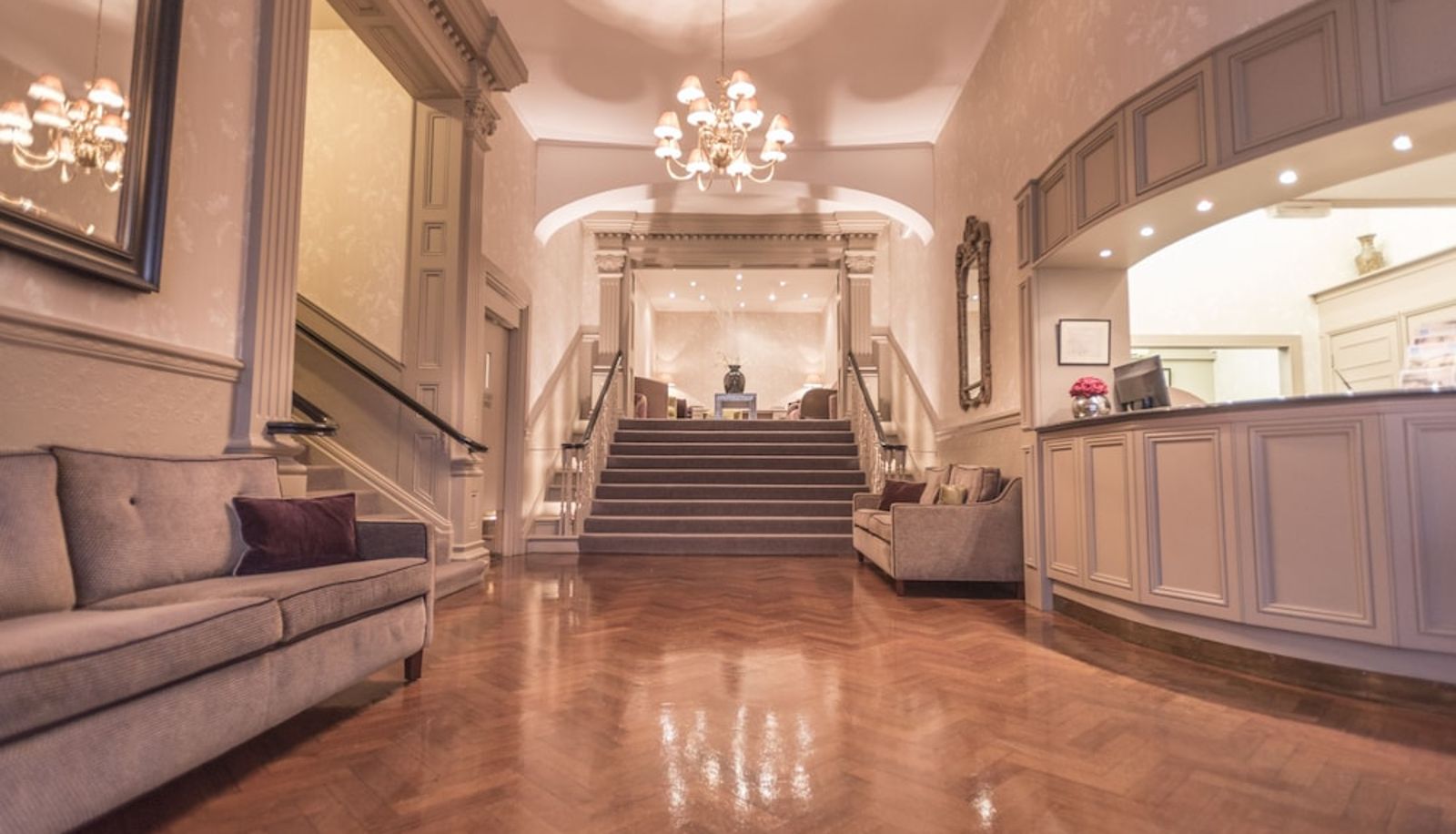 Lobby - The Royal Hotel