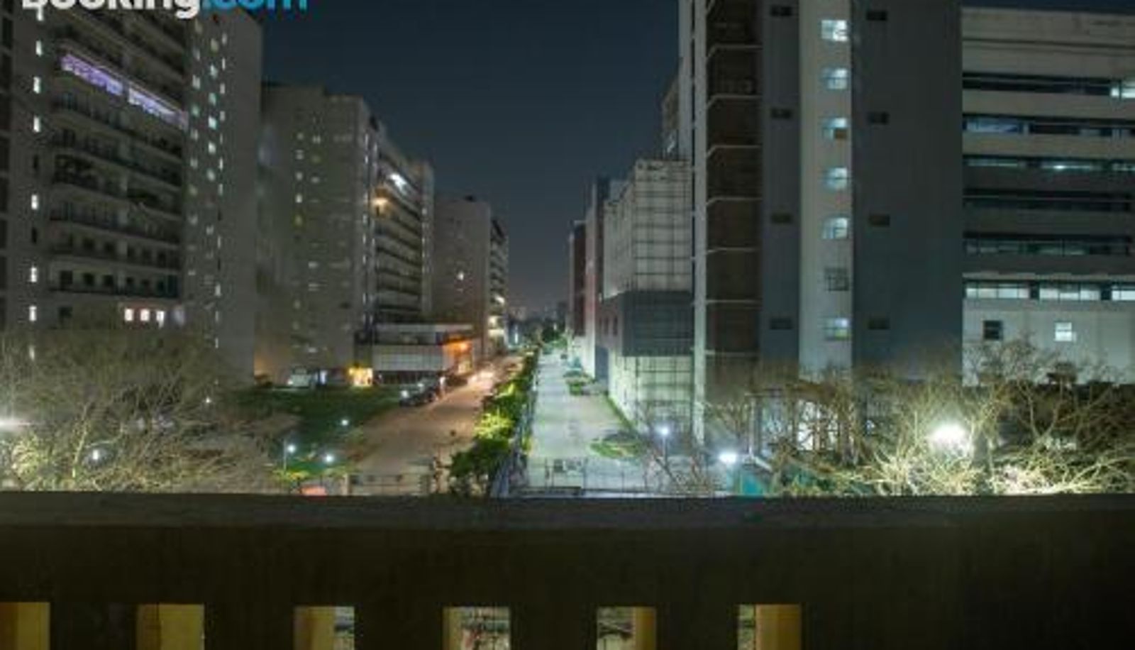 Zimmer - Hotel Surya Palace - Near Noida Sector 62