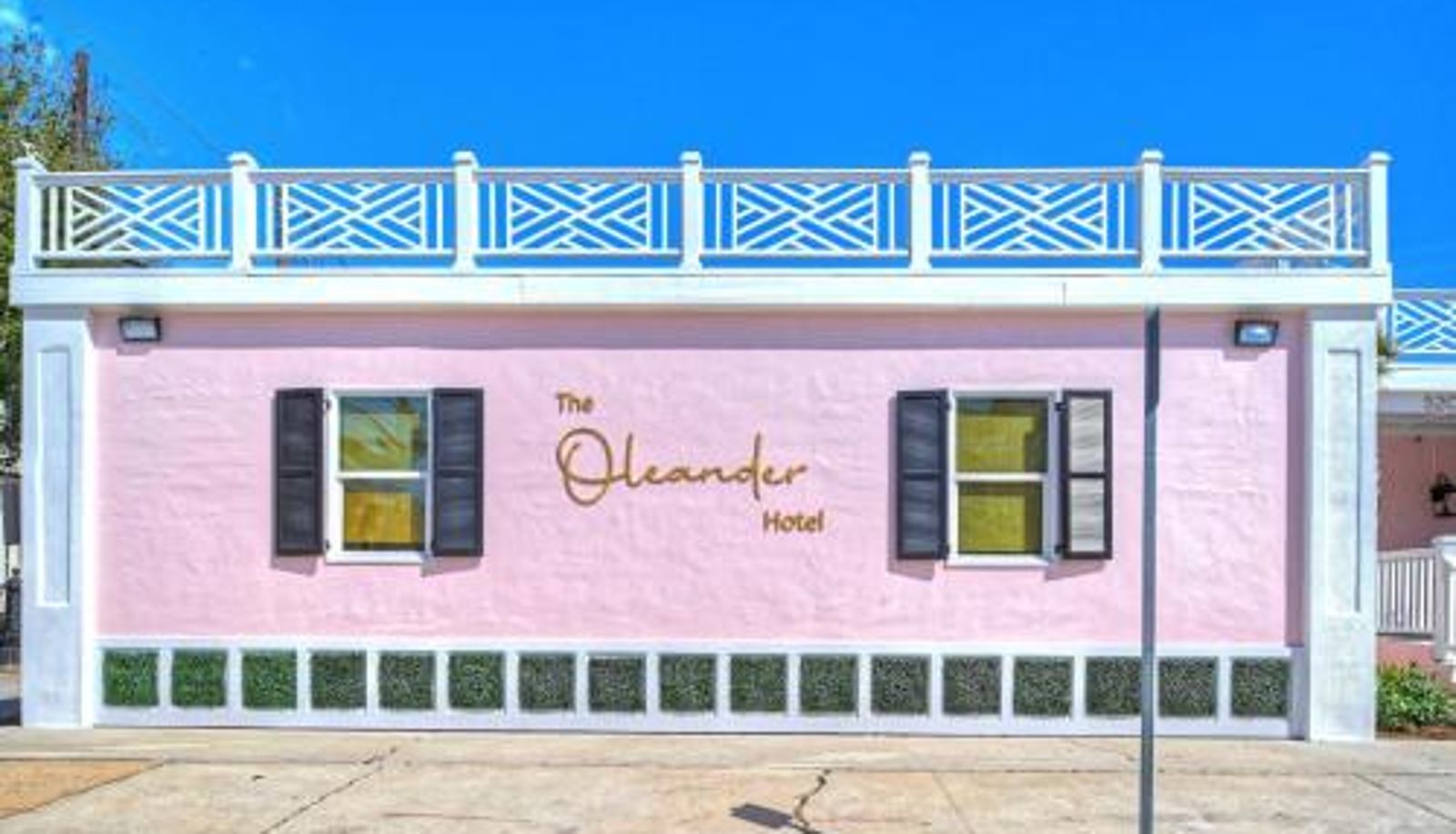 Info - The Oleander Hotel Room 10