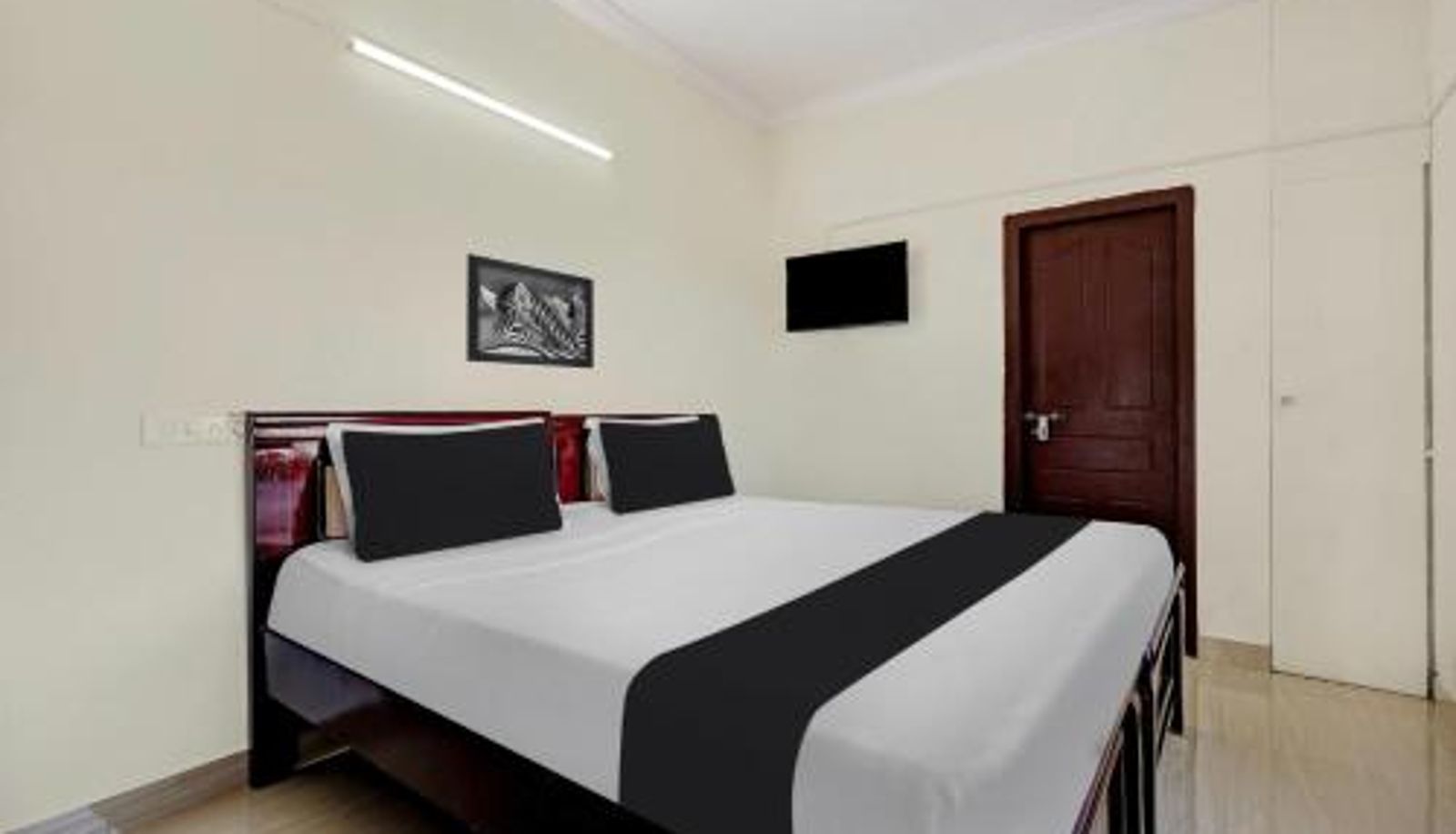 Zimmer - Super OYO Hotel O Ramaraopet Near Kakinada Beach