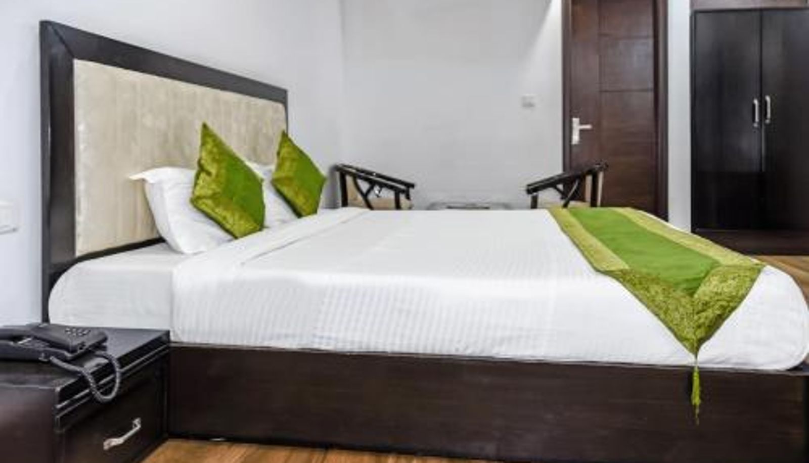 Zimmer - Treebo Red Petal Jalandhar
