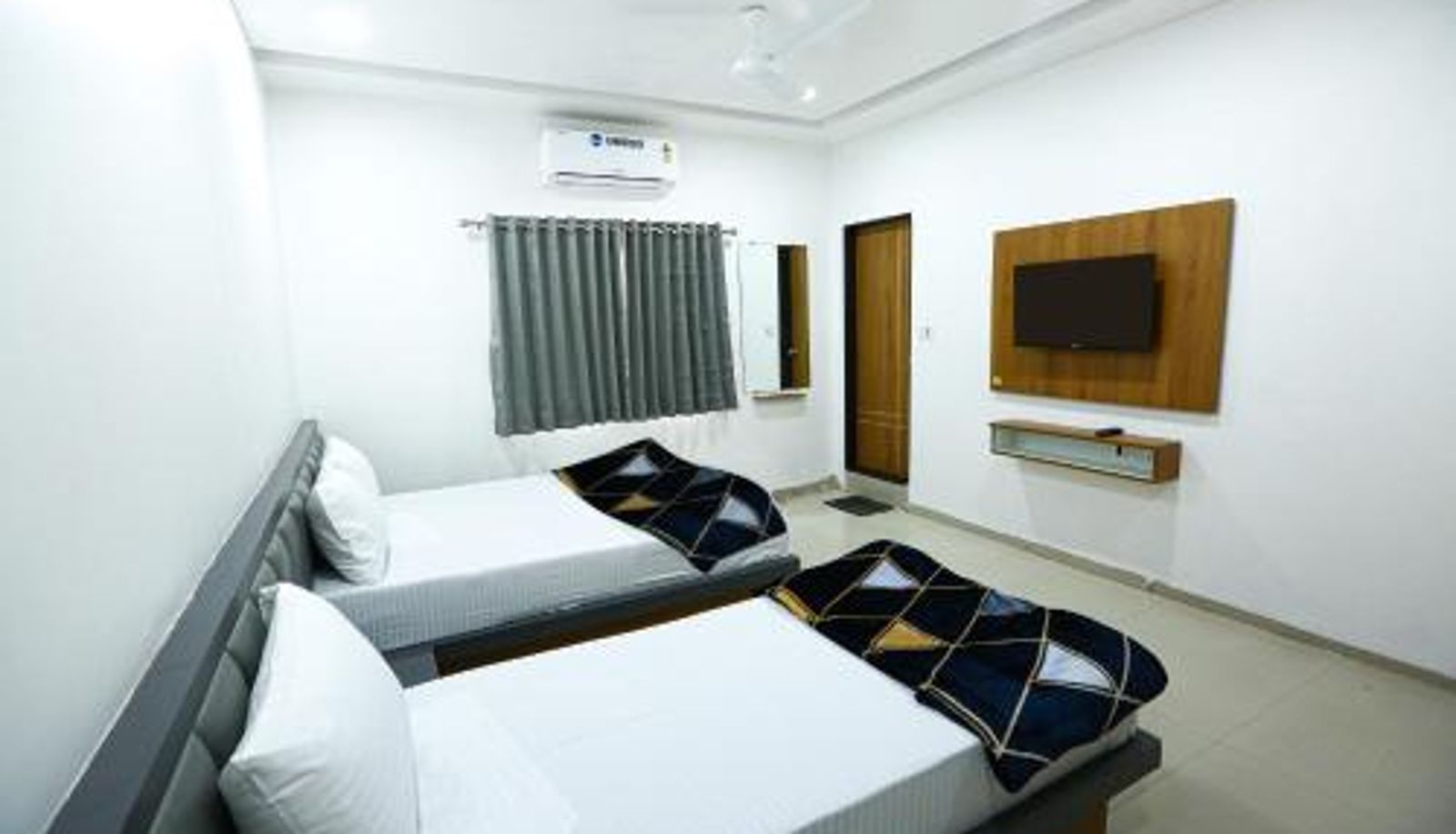 Info - HOTEL GREEN VILLA
