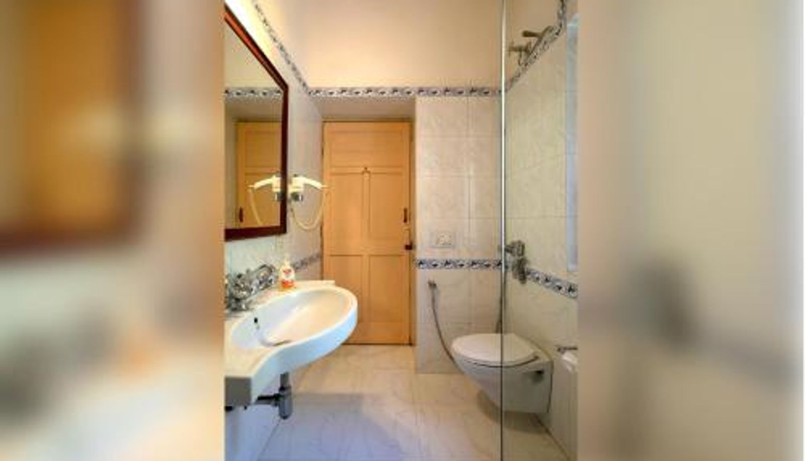 Bathroom - Karni Bhawan Heritage Hotel Jodhpur