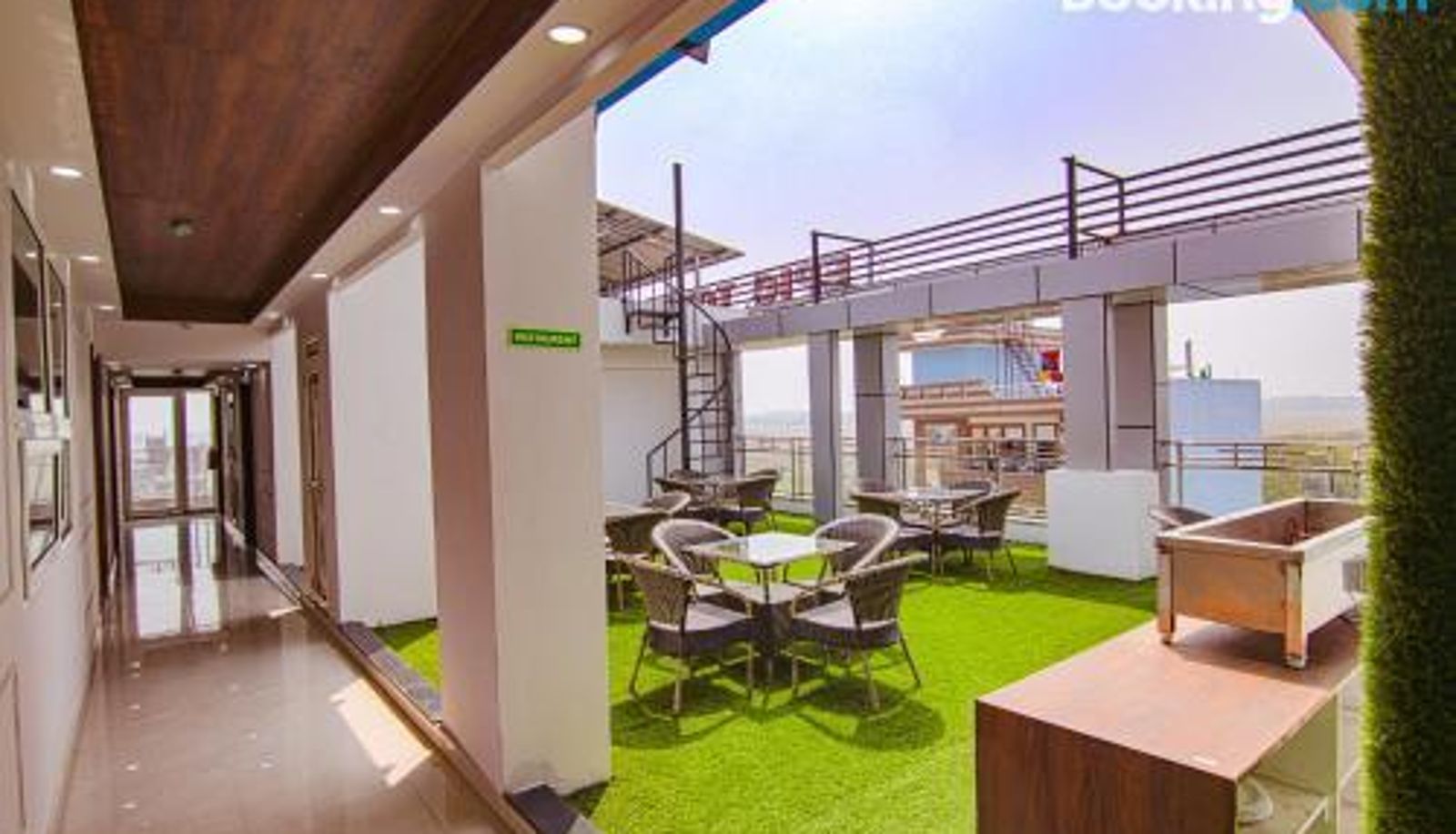 Room with balcony - FabHotel Satyam International