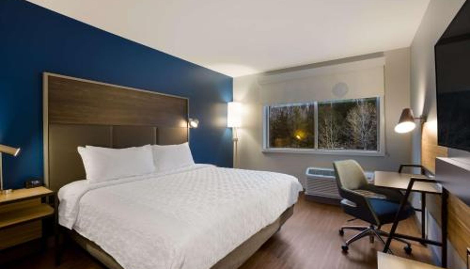 Info - Tru by Hilton Traverse City