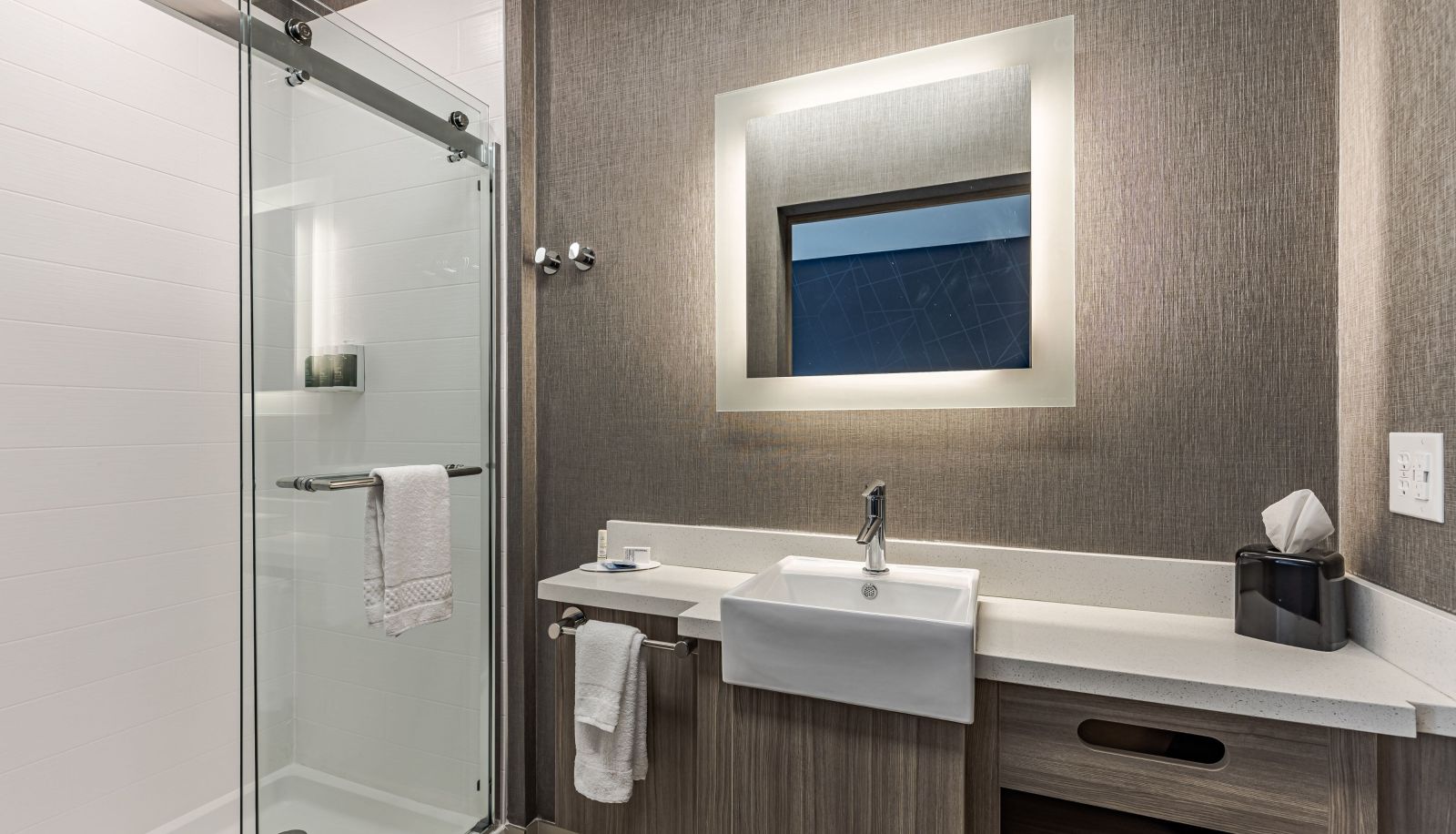 Zimmer - SpringHill Suites by Marriott Detroit Sterling Heights