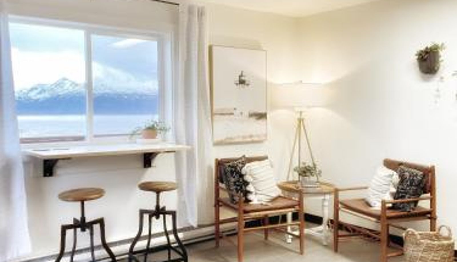 Suite - The Shack Inn