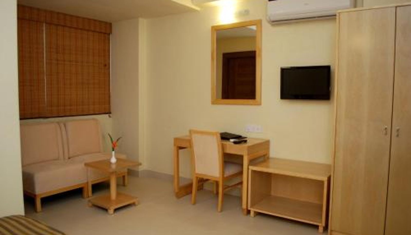 Info - Sandalwood Hotel & Suites