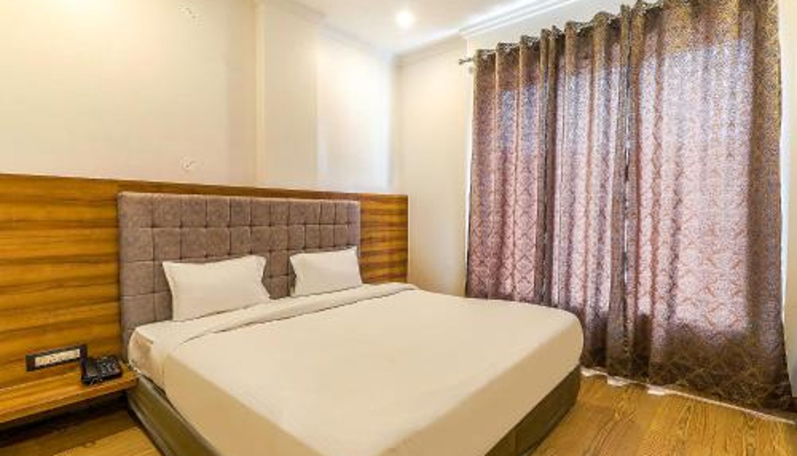 Info - FabExpress Global Inn New