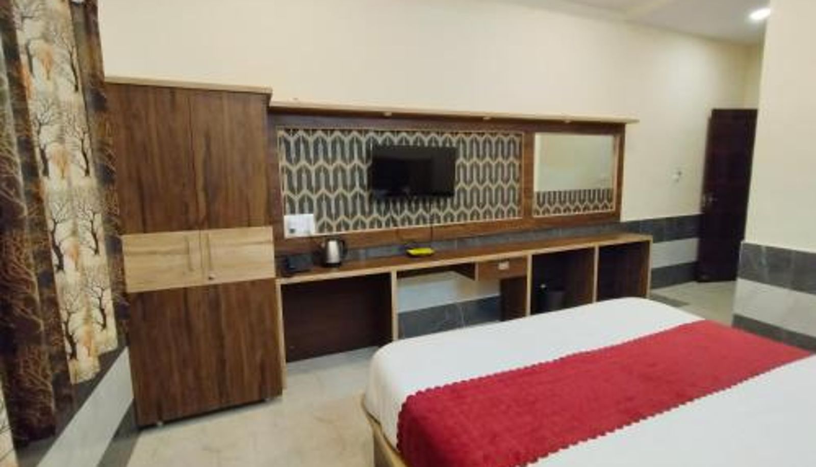 Room - Hotel Grand Vijay