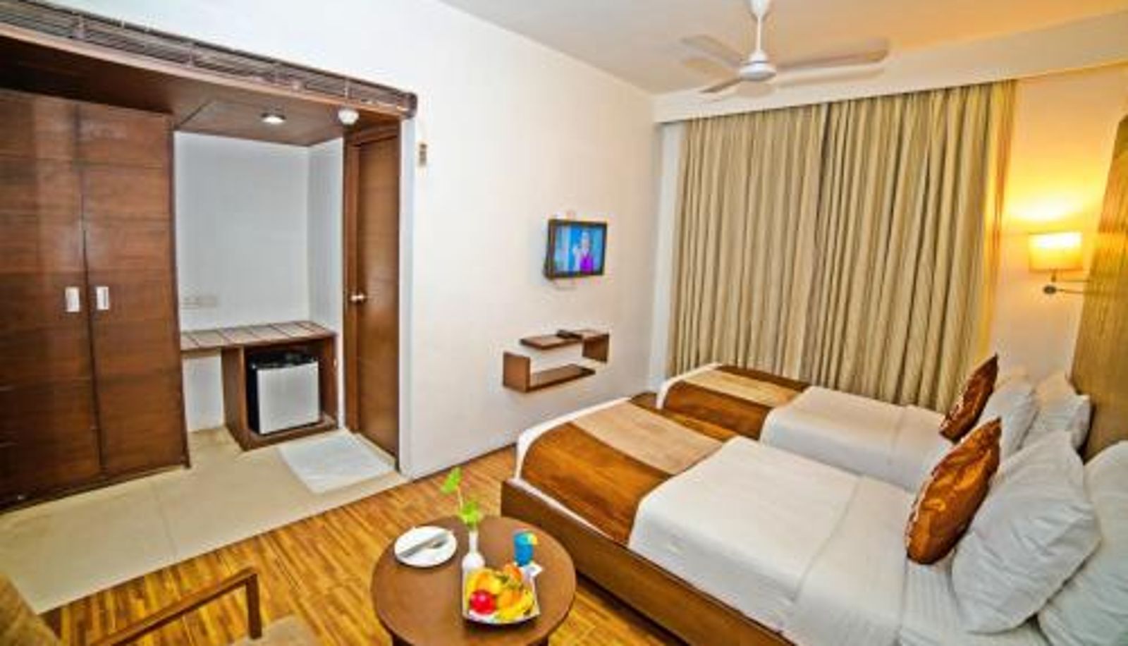 Zimmer - Hotel Clarks Collection Bhavnagar
