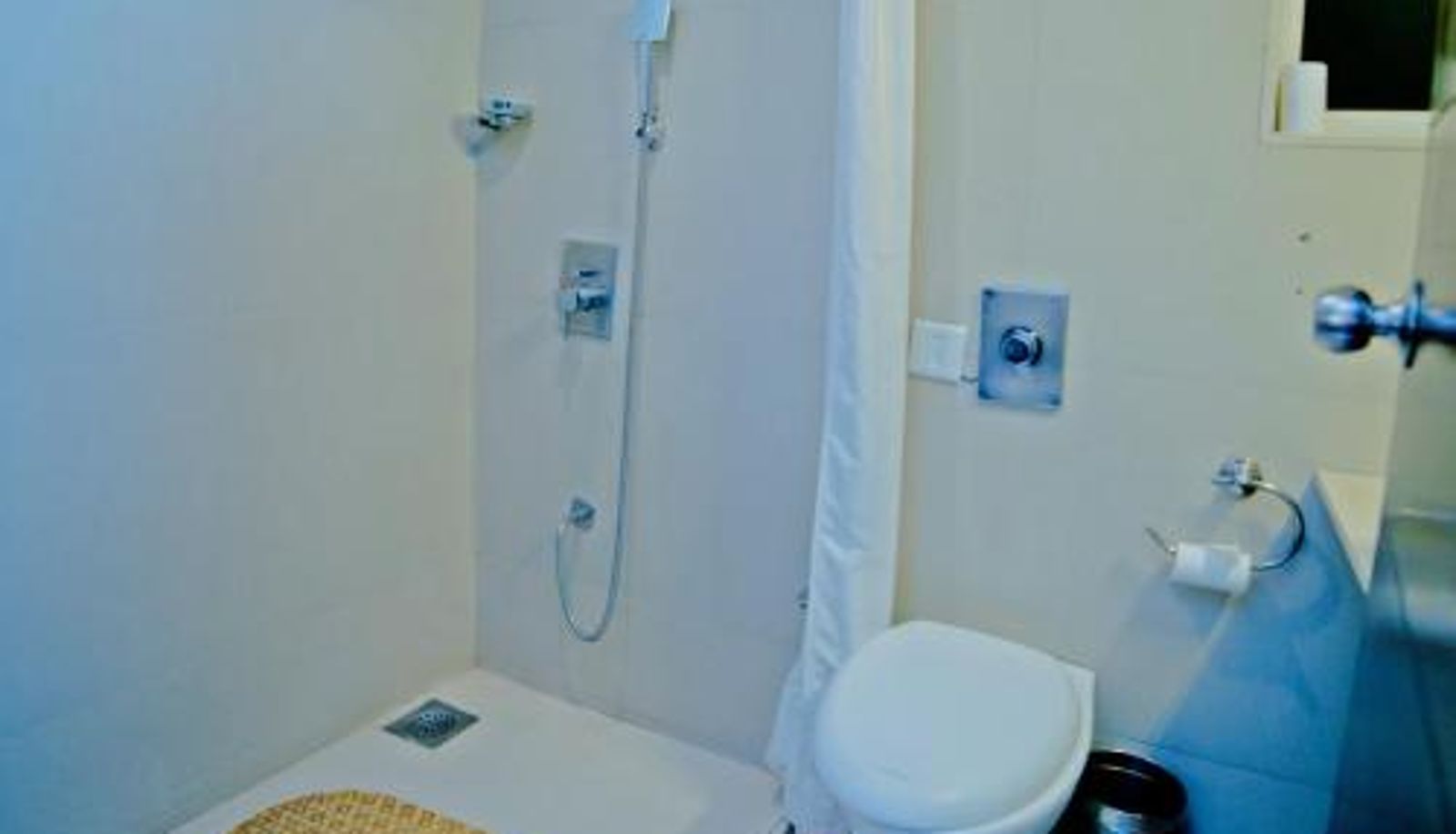 Room - Hotel Clarks Collection Bhavnagar