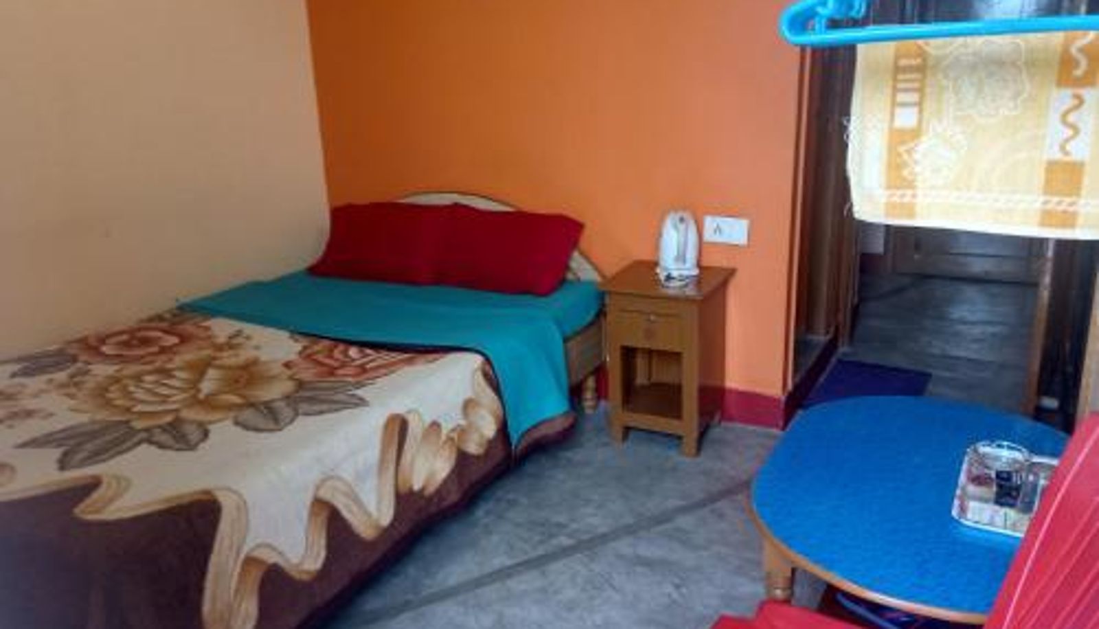 Info - Kundanbazar Guest House