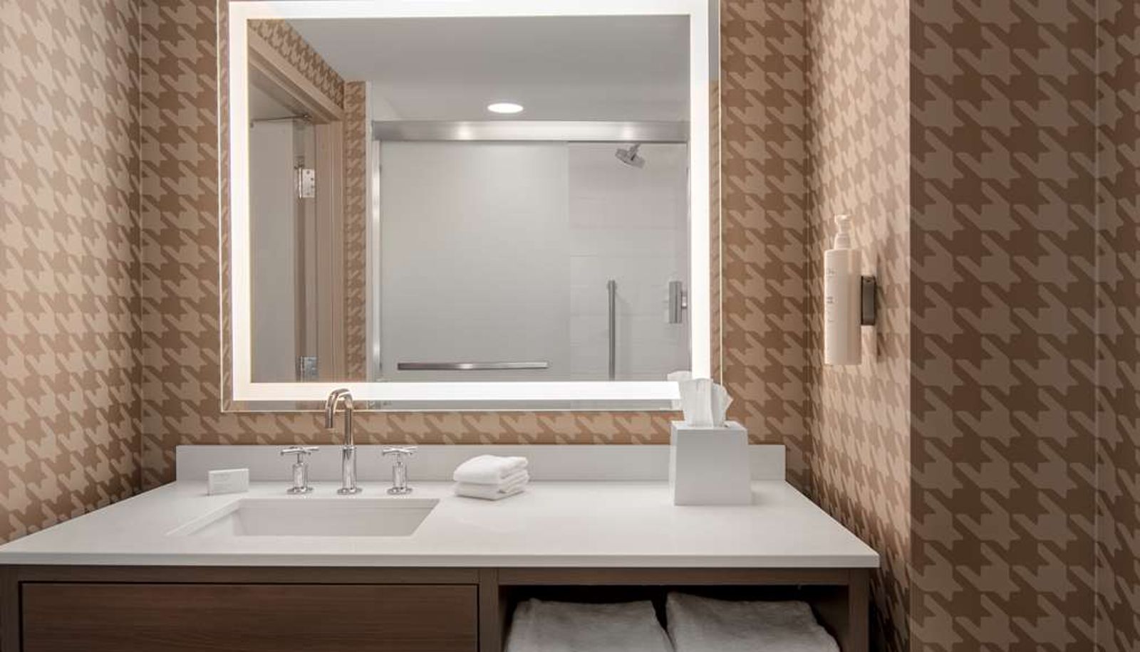 Kamer - Home2 Suites by Hilton Jacksonville Downtown