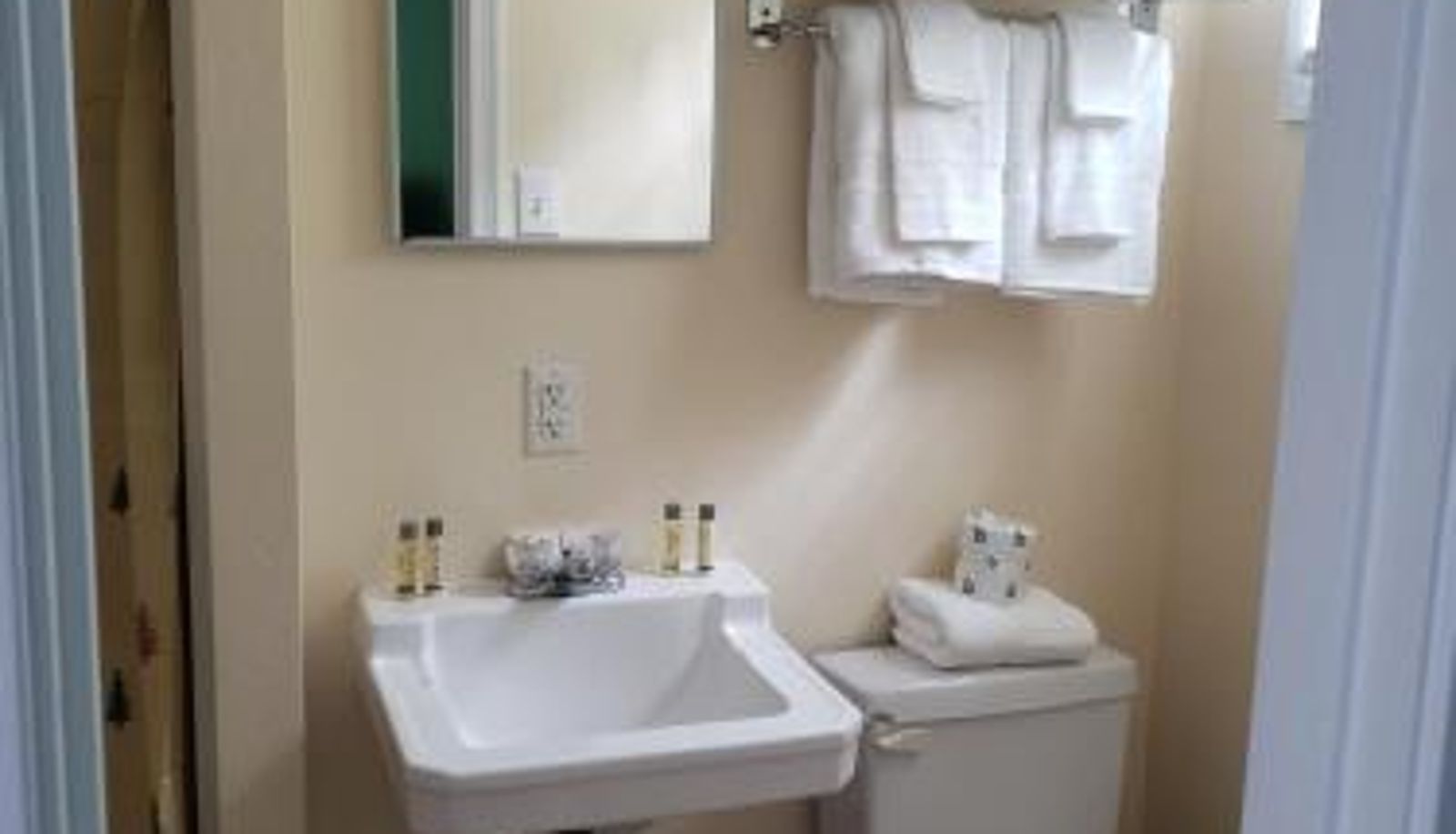 Standard room - Blue Ridge Motel