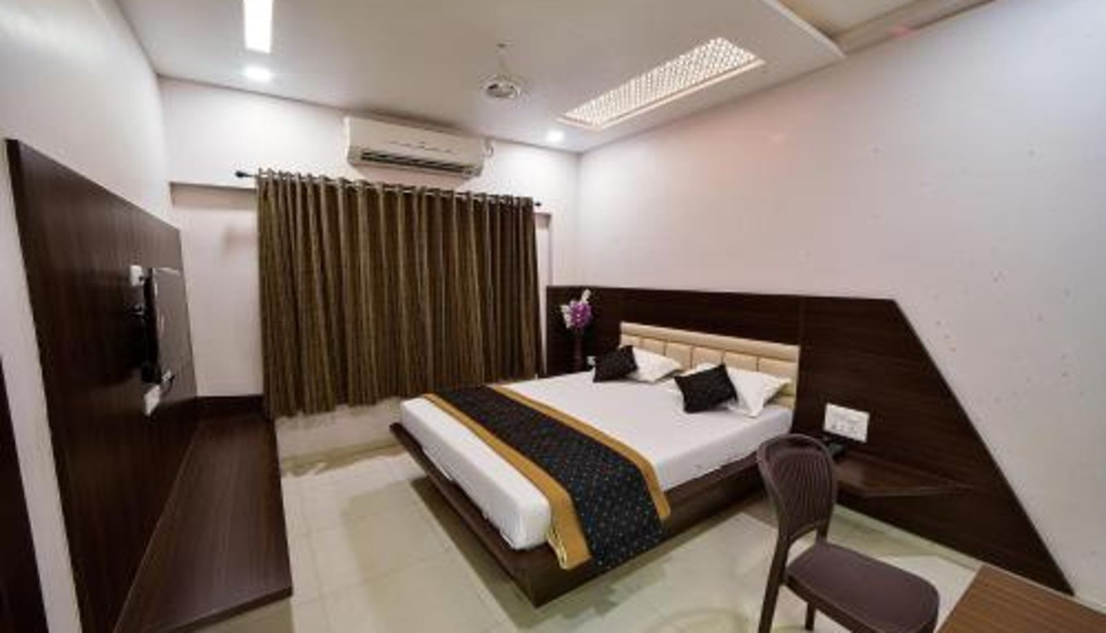 Room - Kolhapur Panhala Road Hotel Shree Annapurana