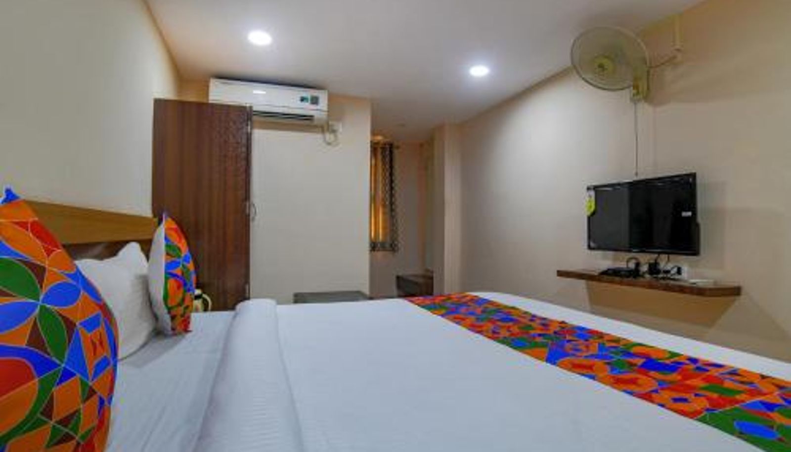 Zimmer - FabHotel Pishori