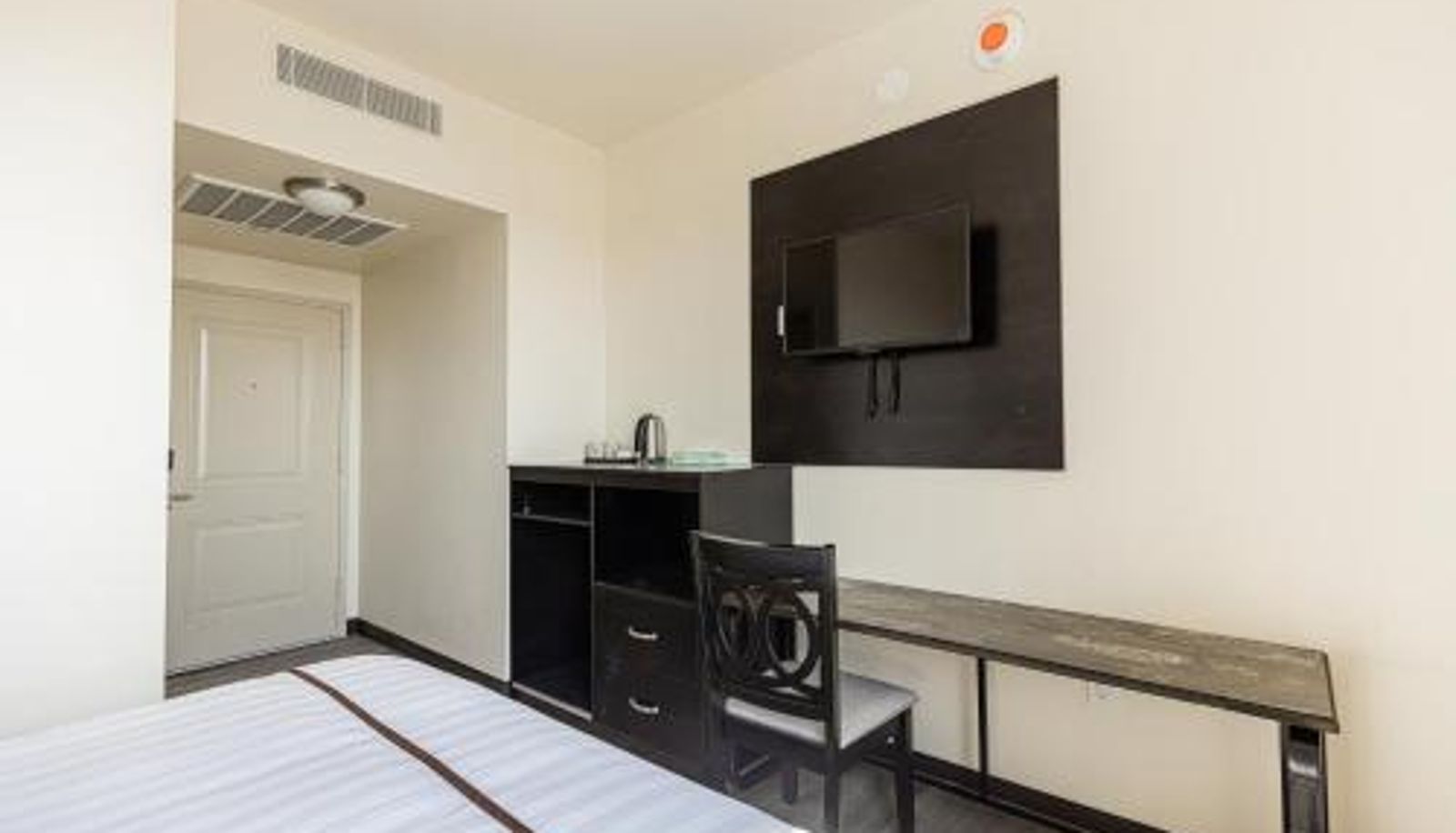 Info - Astoria Inn LaGuardia Hotel