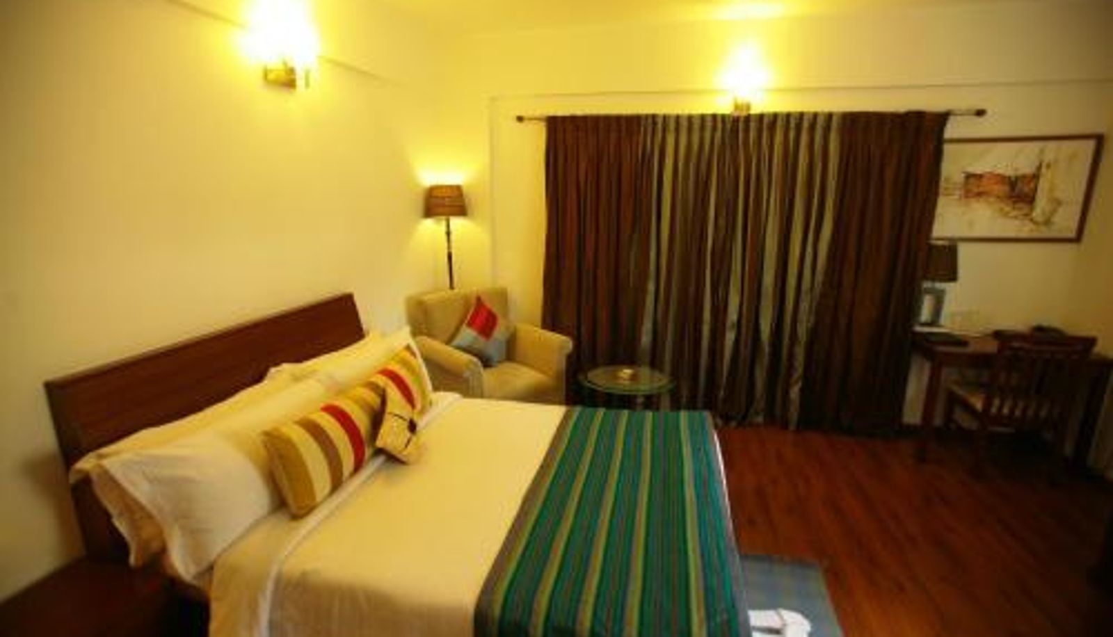 Zimmer - Bangalore juSTa Off MG Road