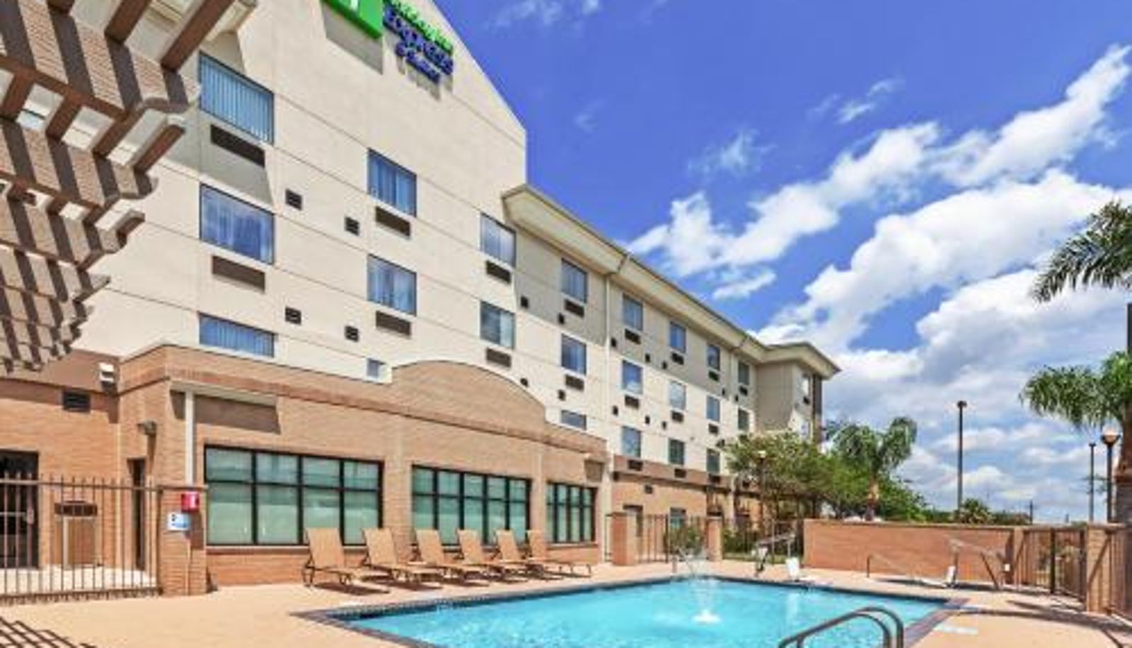 Pool - Holiday Inn Express & Suites - Pharr by IHG