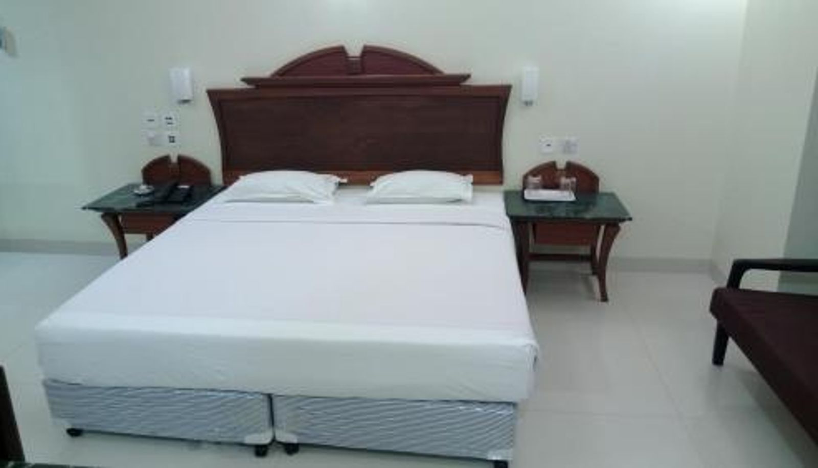 Camera - Colaba - A Seafront property Strand Hotel
