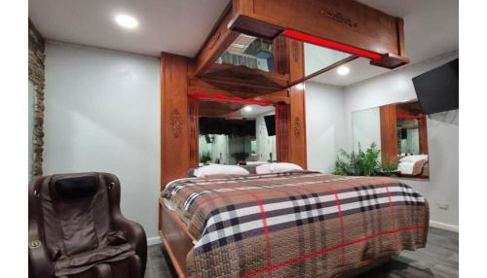 Room - Des Plaines Motel By OYO O'Hare Airport Chicago