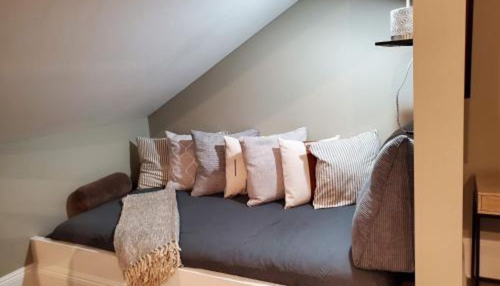 Room - Anchor Inn Boutique Hotel