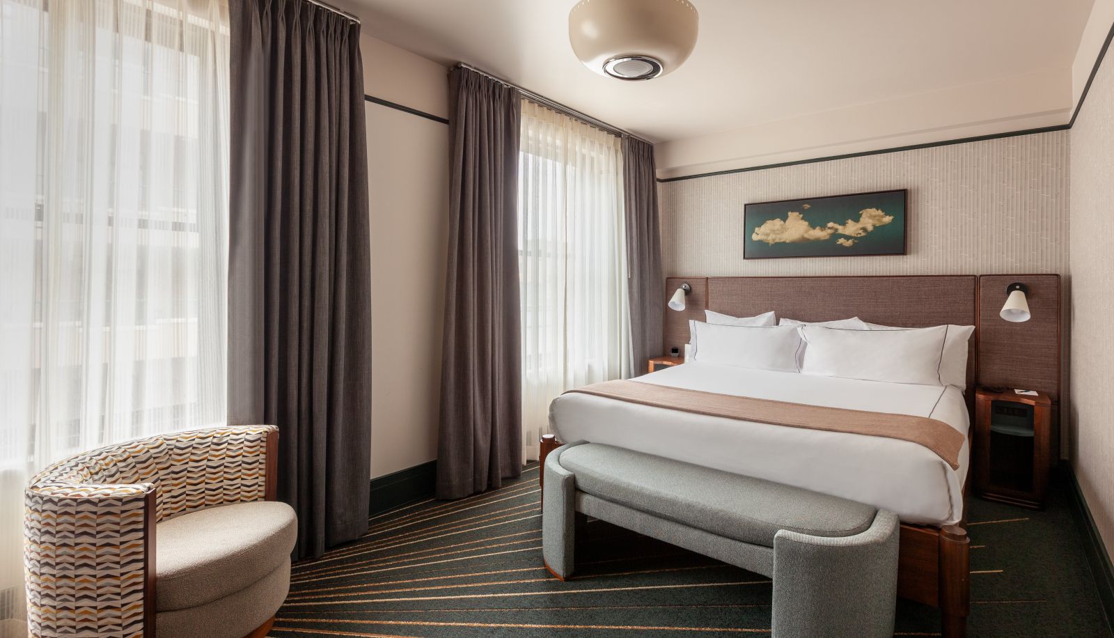 Room - The Flat Iron Hotel