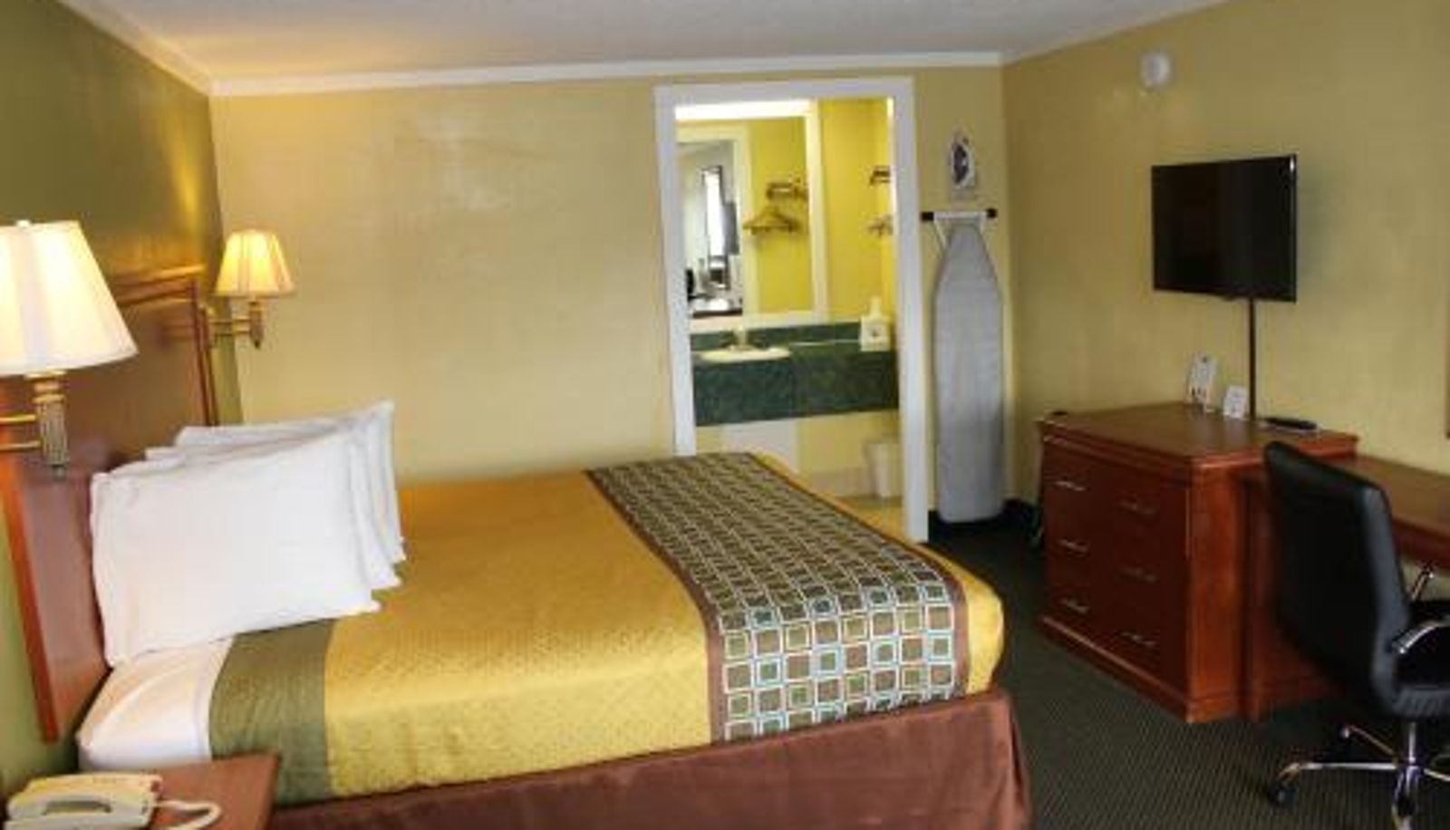 Camera - America's Best Value Inn Conyers