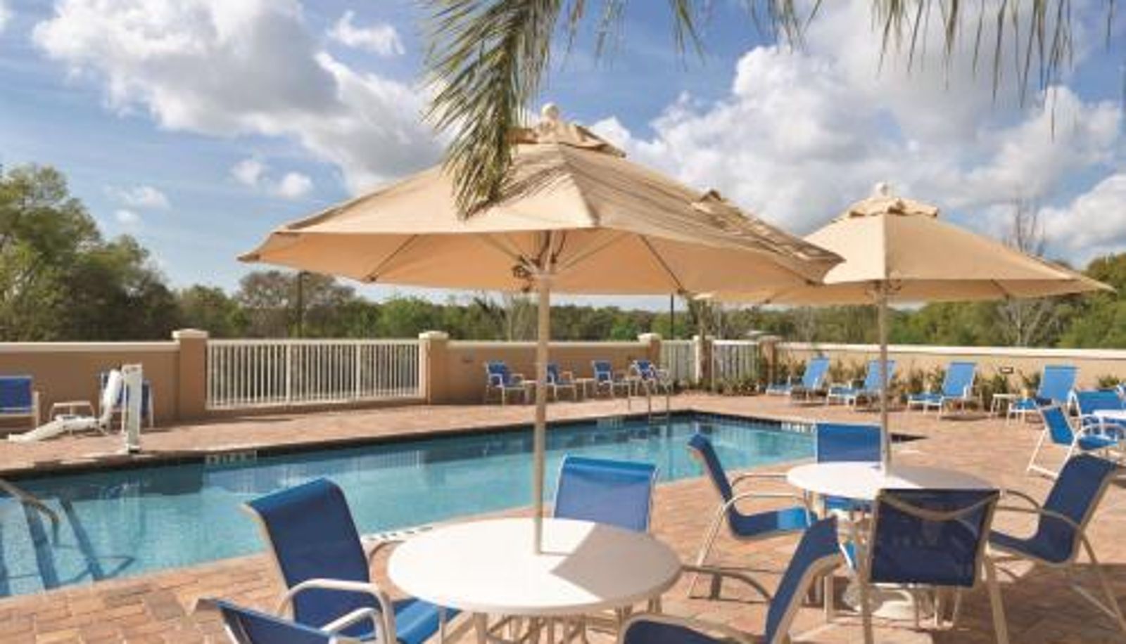 Info - Hampton Inn & Suites - DeLand
