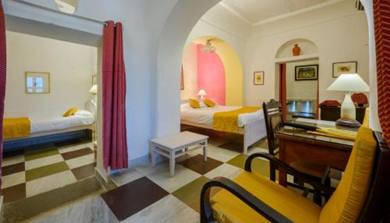 Zimmer - Neemrana's - Hill Fort - Kesroli