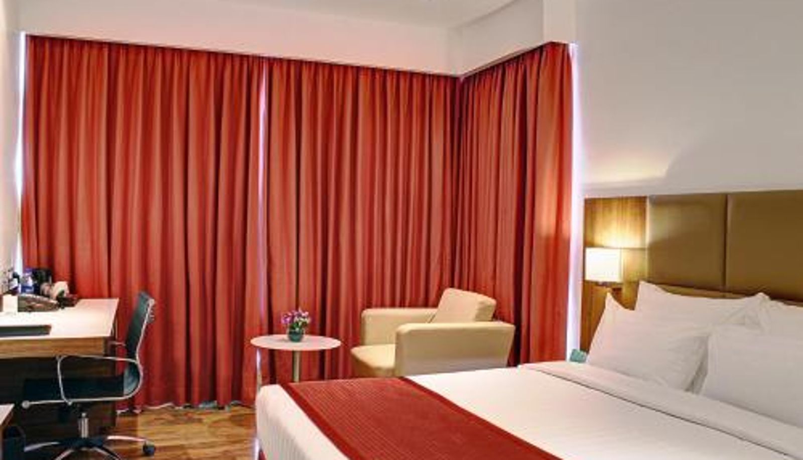 Zimmer - Ramada Encore Domlur Bangalore