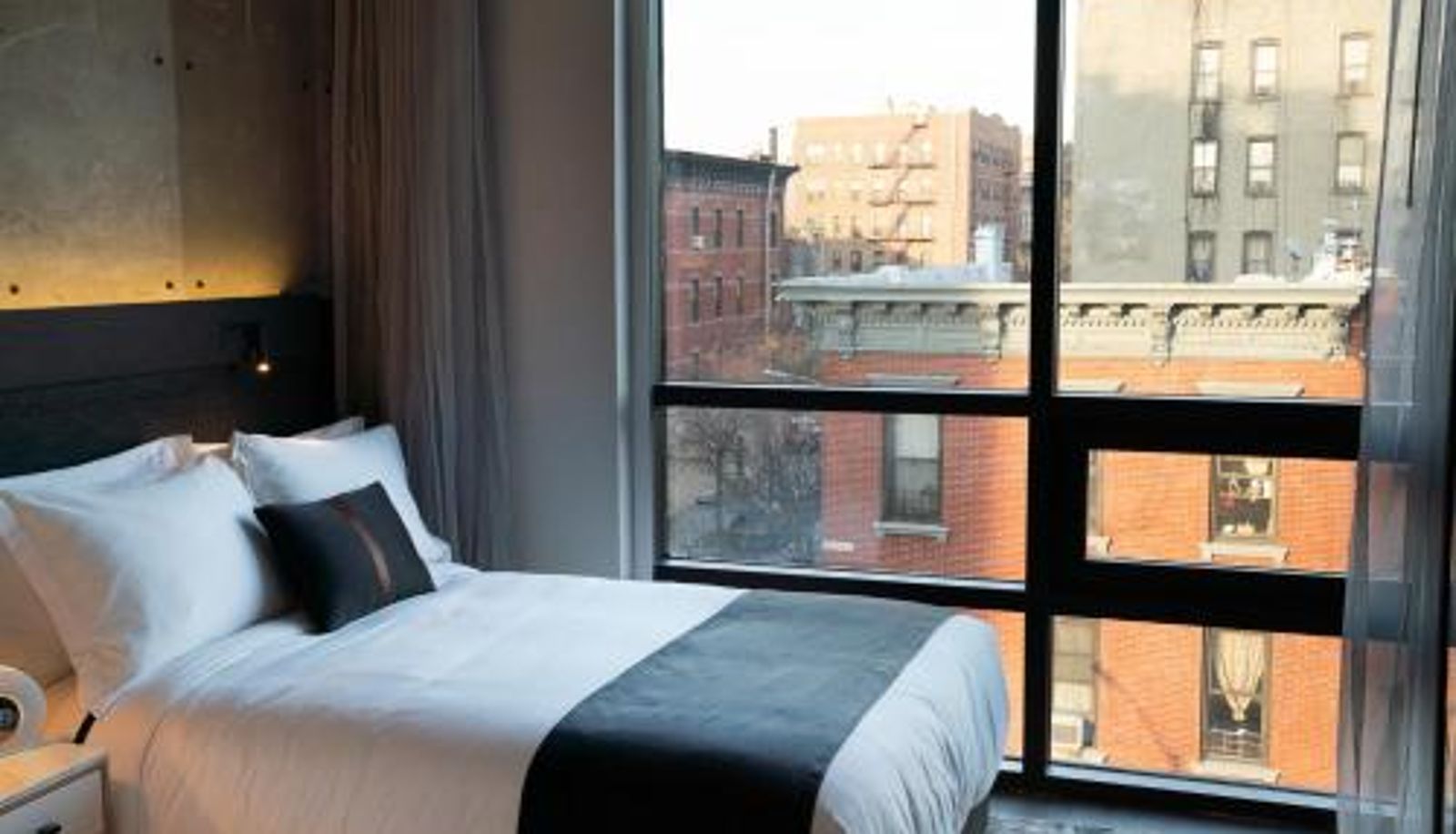 Info - 42 Hotel Williamsburg